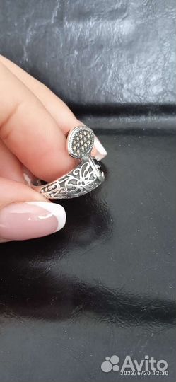 Серебряное кольцо