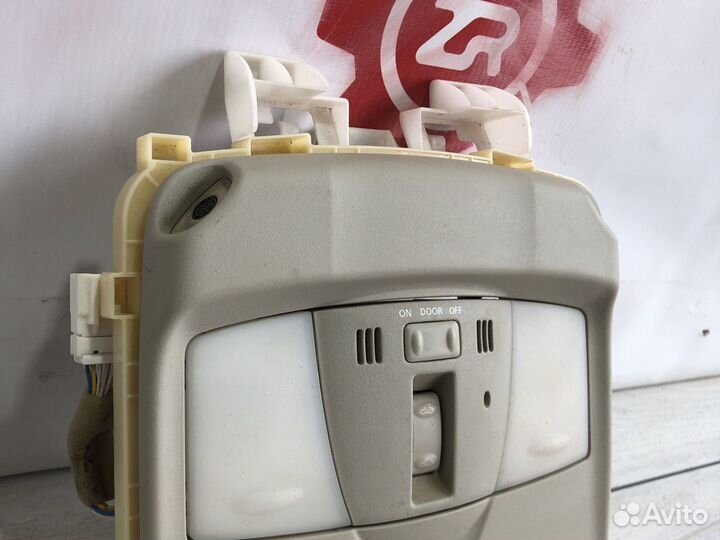 Infiniti QX70 FX37 Плафон салонный