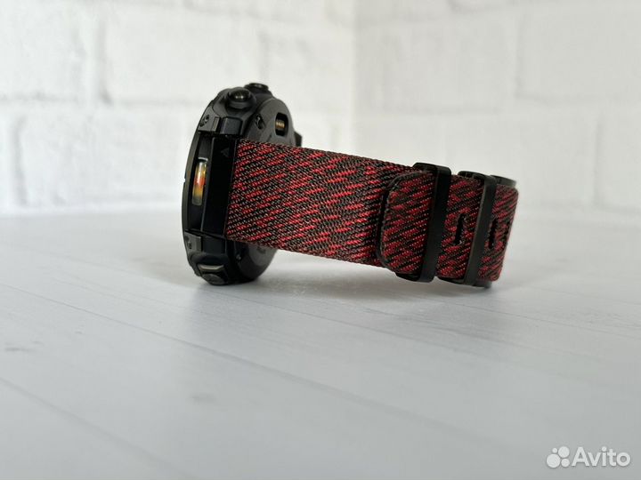 Нейлоновый Quickfit ремешок Garmin 22/26: красный