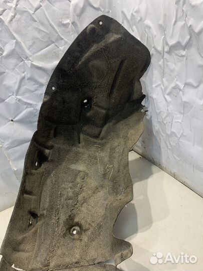 Локер (задний, левый) (Jaguar XE)