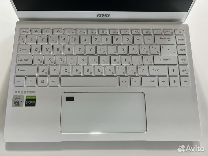 Ноутбук MSI Prestige 14