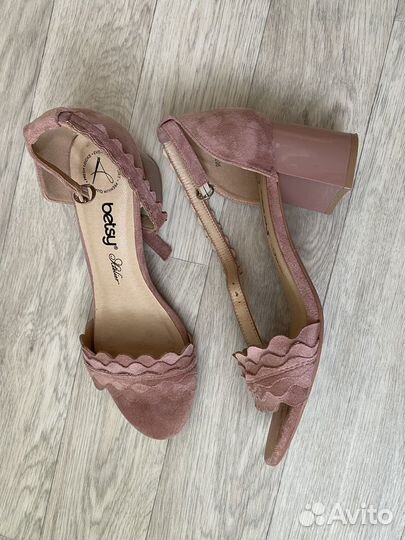 Босоножки женские 40 размер