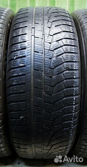 Hankook Winter I'Cept Evo2 W320A SUV 235/60 R18 107H