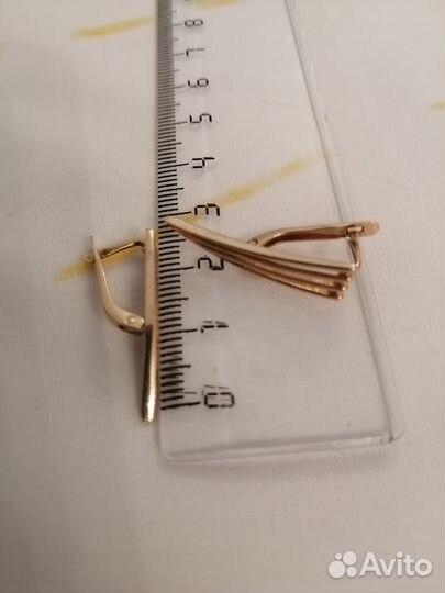 Золотые серьги