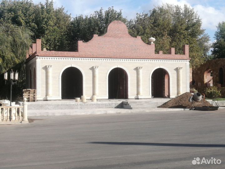 Бригада строителей