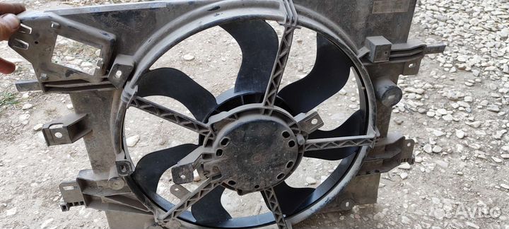 Вентилятор охлаждения