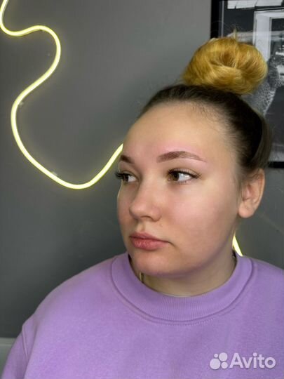 Окрашивание бровей