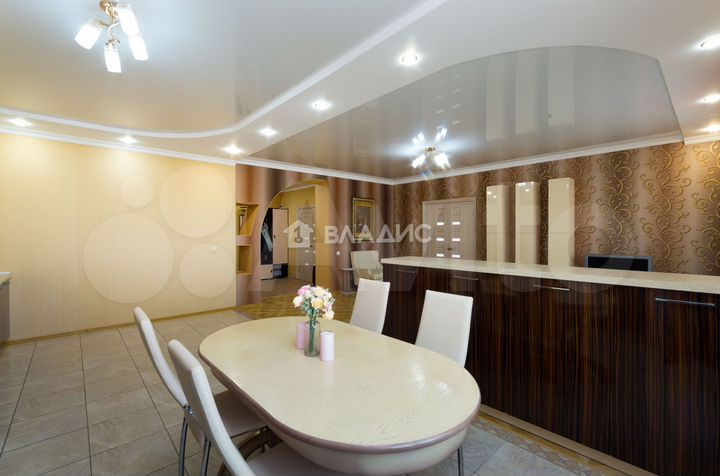 3-к. квартира, 111,5 м², 10/16 эт.