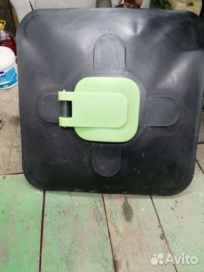 Бак для воды пластиковый с теной