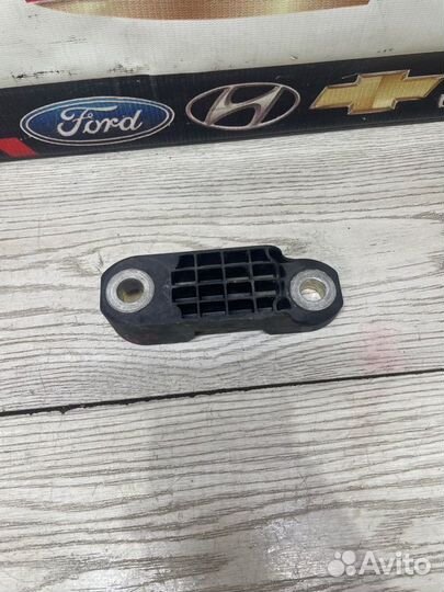 Крепление стабилизатора переднее Bmw 5-Series G30