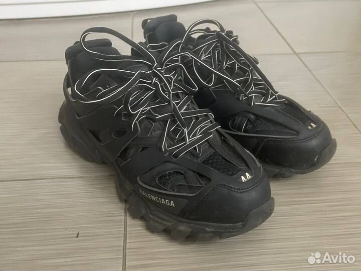 Balenciaga Track 1 black