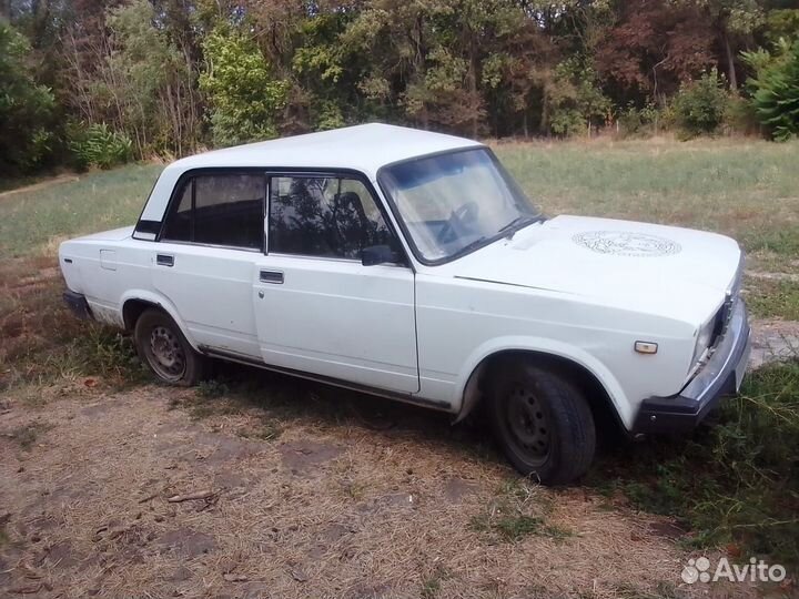 ВАЗ 2107 1.6 МТ, 2001, битый, 30 400 км