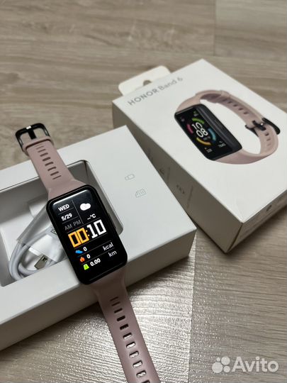 Смарт часы honor band 6