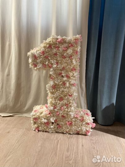 Цифра 1 на годик девочке