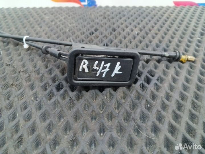 Кнопка открывания вещевого ящика Renault T