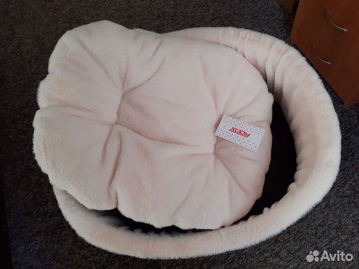 Лежанка для кошек