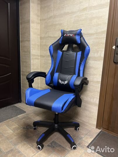 Компьютерное игровое новое кресло