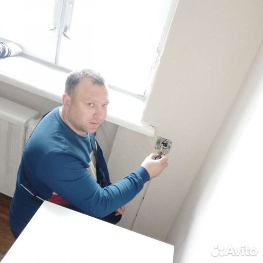 Вызов электрика, установка люстр, бра, светильника