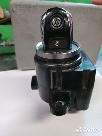 Замок зажигания 7P6905843