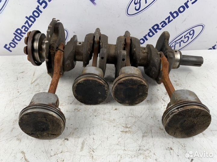 Коленвал с поршнями Honda Civic 4D FD1 1.8