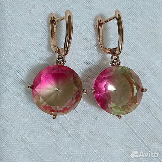 Серьги Swarovski с розовым камнем