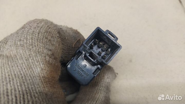 Кнопка стеклоподъемника Nexia 1995-2016