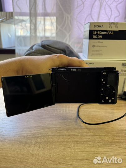 Sony ZV-E10 sigma 18-50 комплект