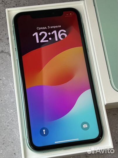 iPhone 11, 64 ГБ