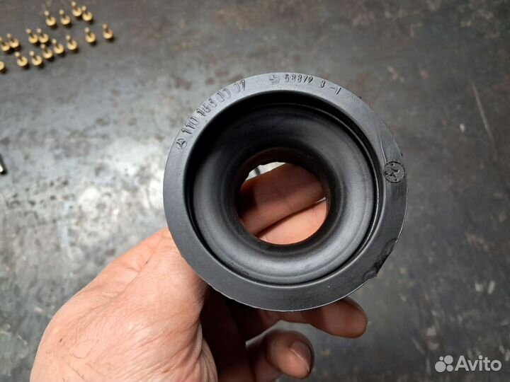 Mercedes m119 m117 маслозаборник