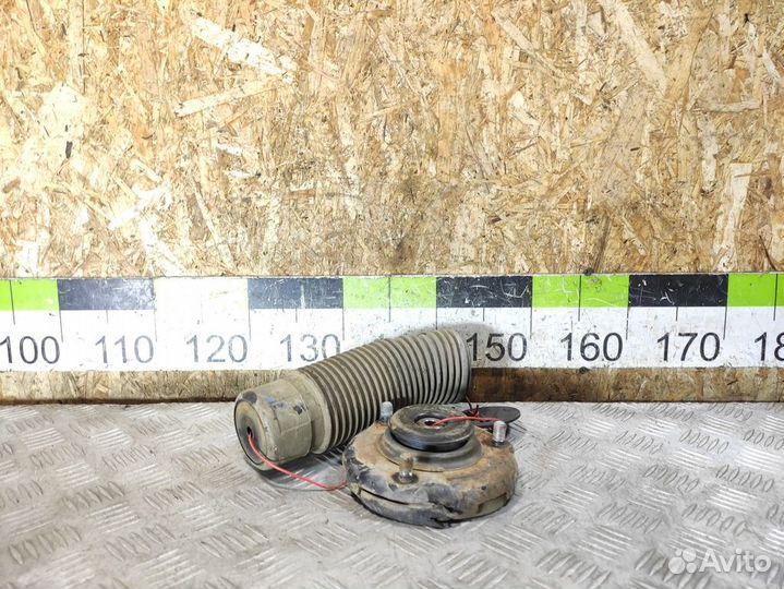 Опора переднего амортизатора Honda Legend 1991-199