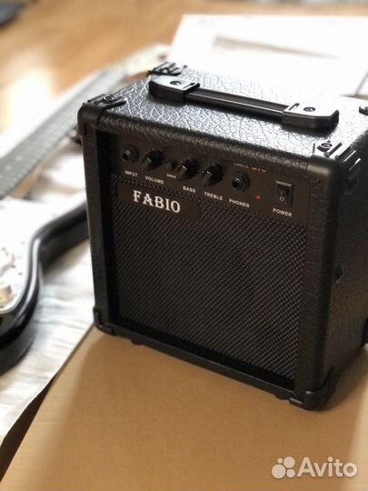 Электрогитара с комбиком