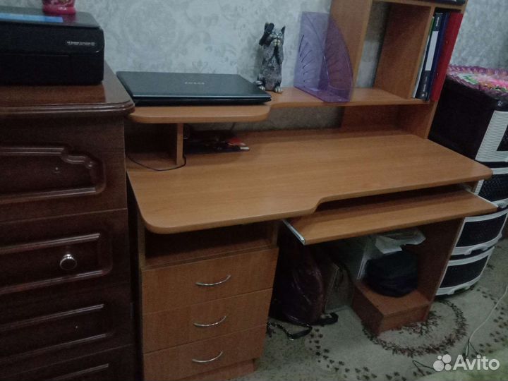 Компьютерный стол