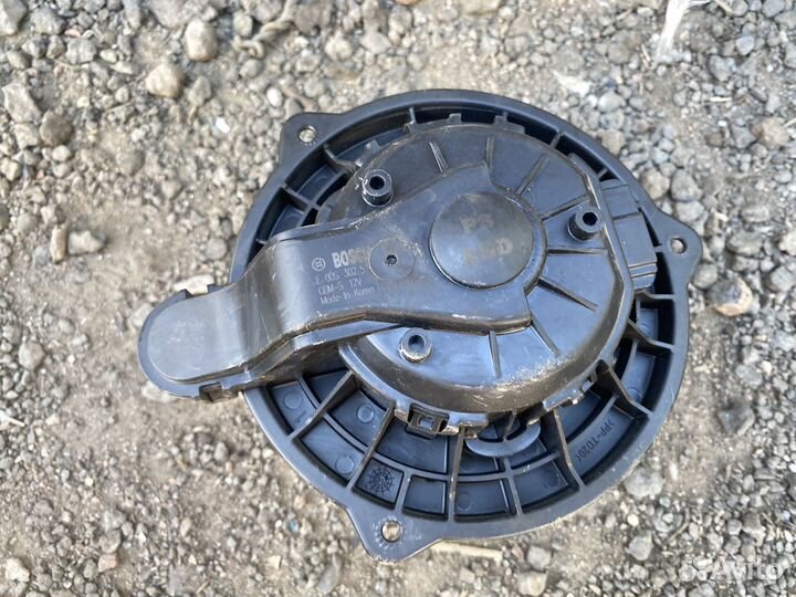 Моторчик отопителя Kia Soul 2