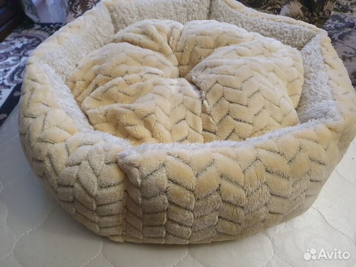 Лежак для собак и кошек
