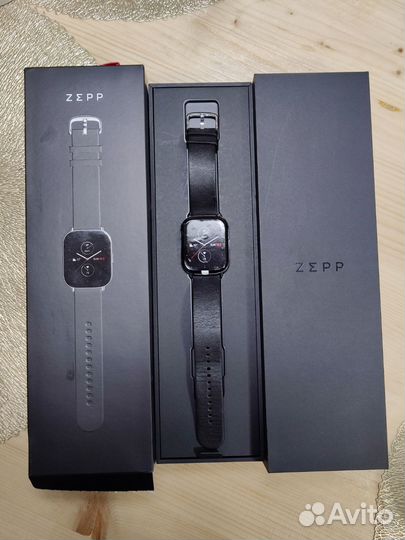 Смарт-часы Amazfit Zepp E Square