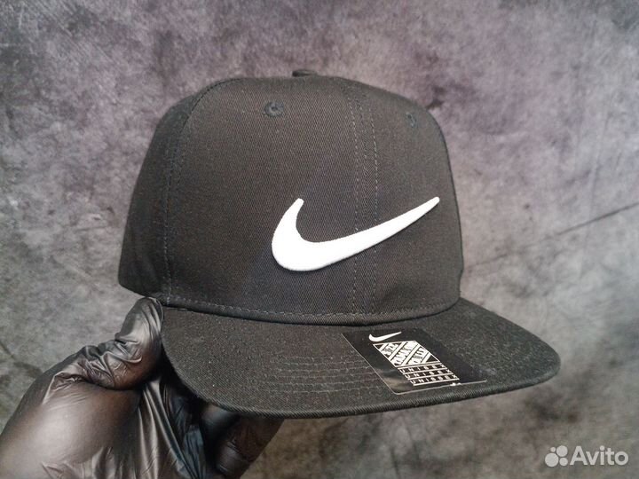 Бейсболка Снепбек Nike black