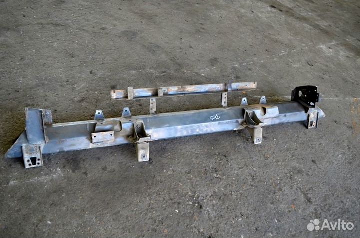 Усилитель переднего бампера DAF CF75 (01.01)