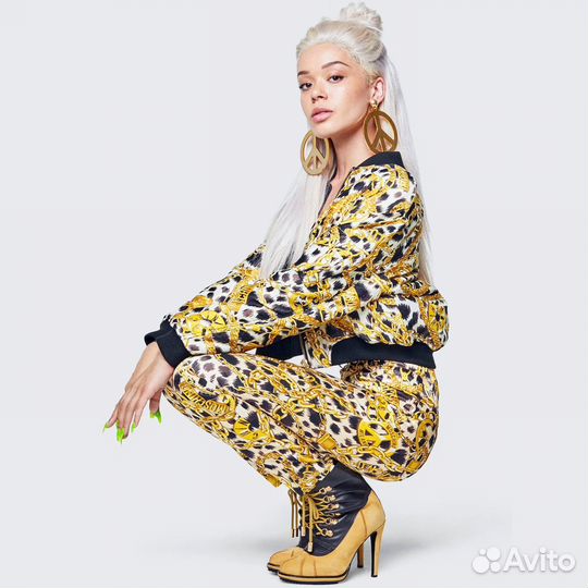 Бомбер Moschino x H&M