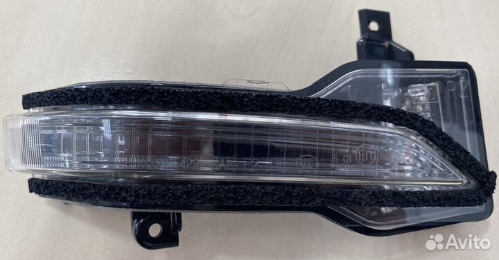 Повторитель поворота на зеркало Subaru