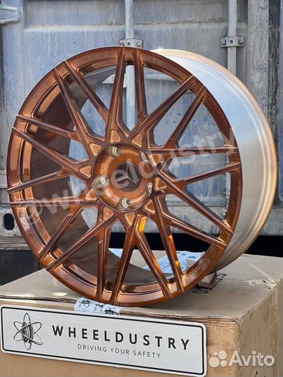 Кованые диски R22 Mercedes G-class 350D