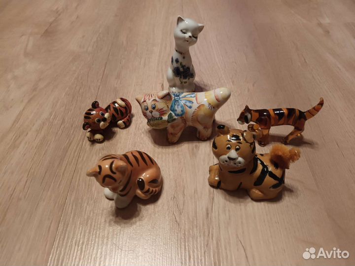 Игрушка (черепаха, тигр, кот)