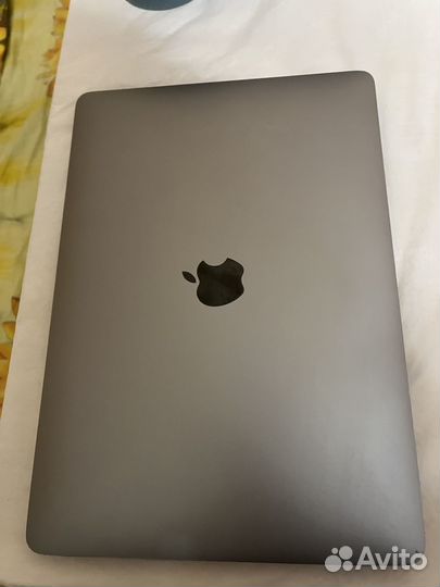 Macbook air 13 2020 m1 8 ядер/512 гб