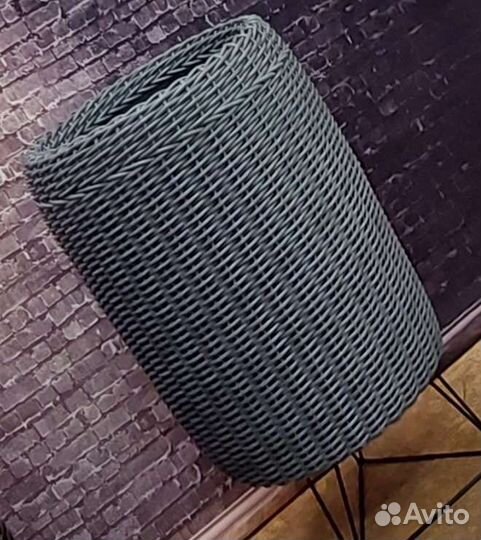 Кашпо-цилидр из экоротанга