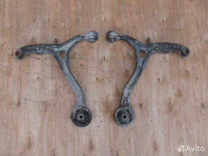 Рычаг передний Honda Accord 8