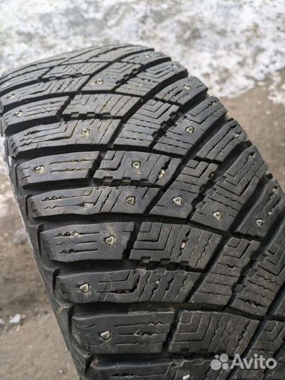 Goodyear Ultragrip Ice Arctic 205/60 R16