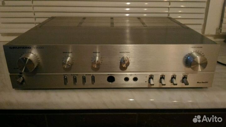 Усилитель Grundig V2000