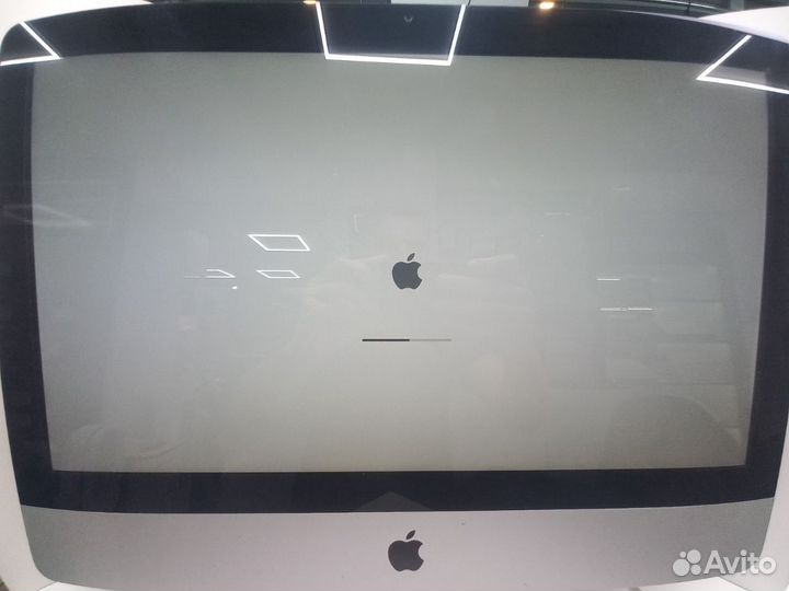 Моноблок Apple iMac 21.5 MID 2010