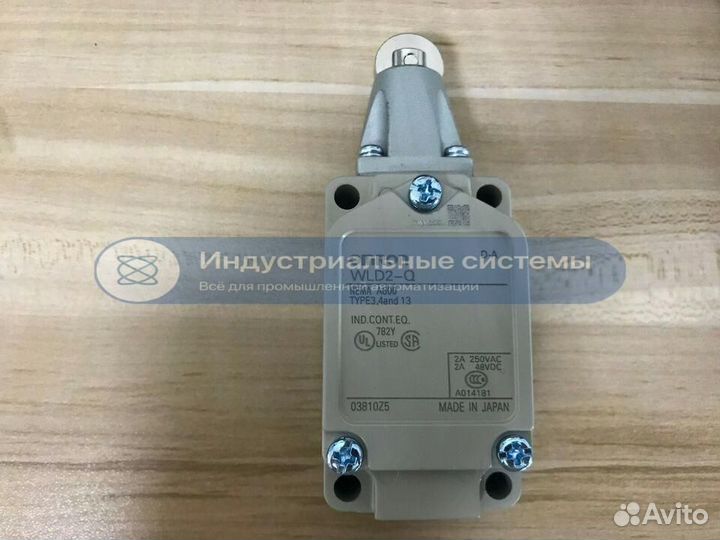 Концевой включатель Omron WLD2-Q