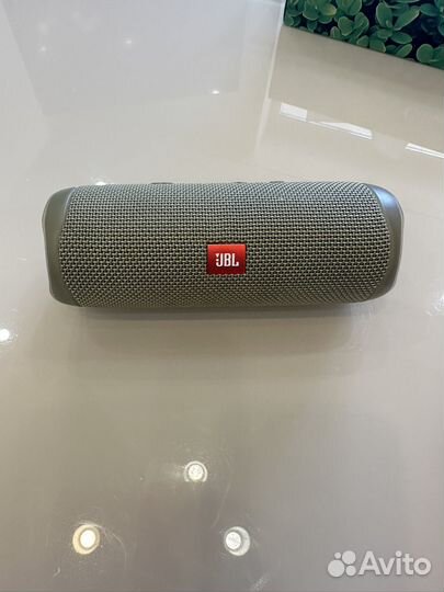 Колонка jbl
