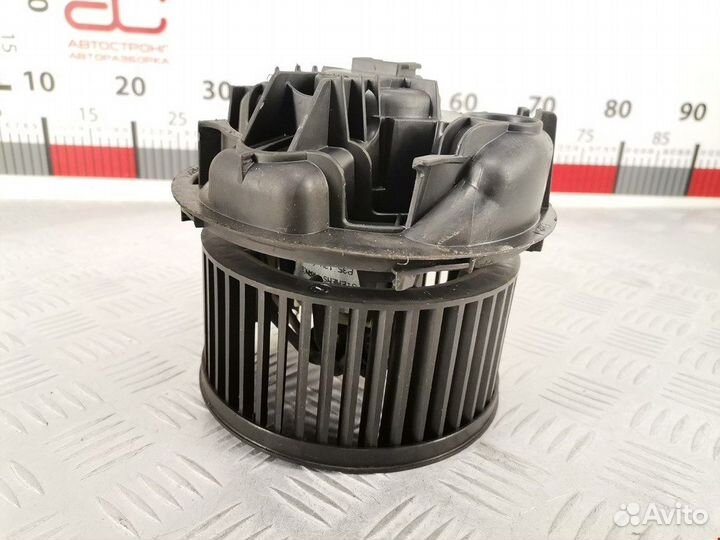 Моторчик печки для Renault Megane 2 7701056965
